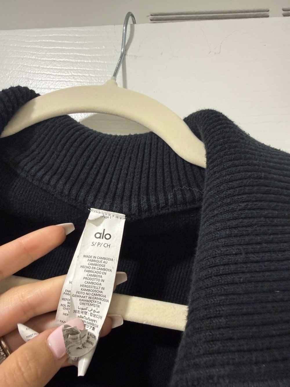 ALO Yoga Scholar Knit Cropped Full Zip Jacket - Women’s - Picture 2 of 5